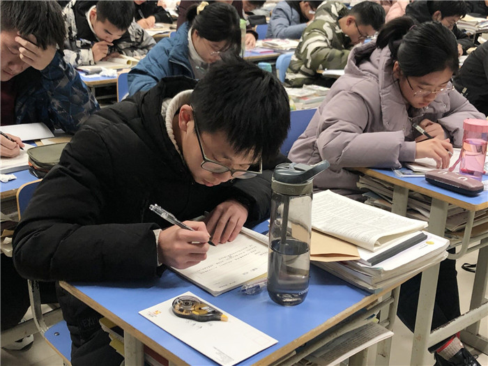 紙短情長(zhǎng)，一封家書(shū)讀懂舐?tīng)偾樯?圖5)