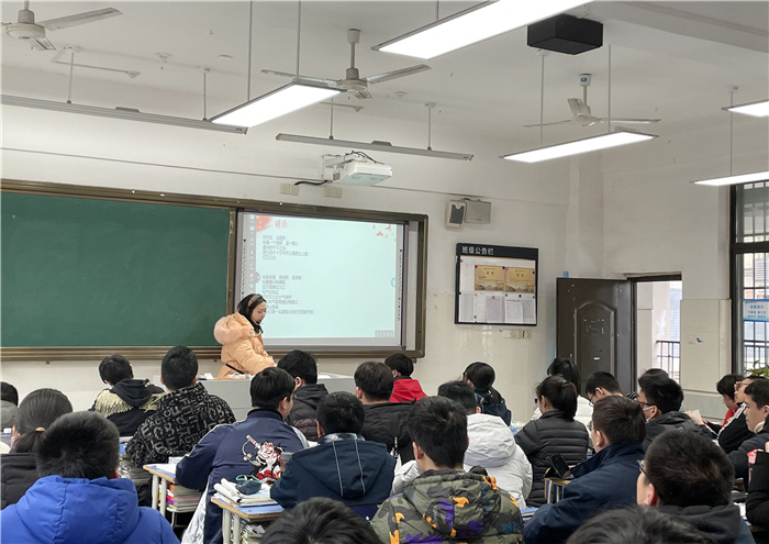 高二級(jí)部：兼聽增新知，互評(píng)促成長(圖5)