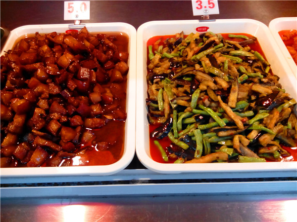 打造“陽(yáng)光廚房”，辦師生滿意食堂(圖6)