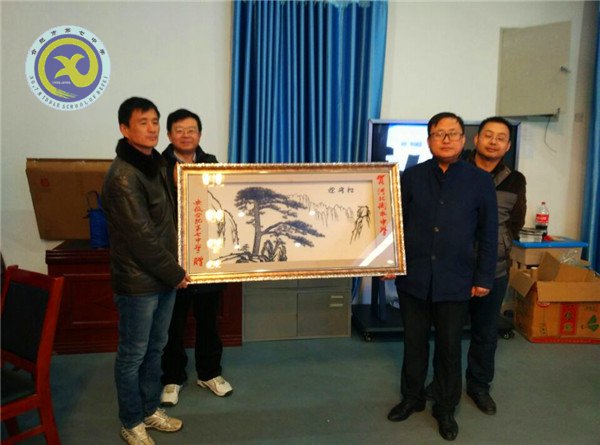 開放辦學(xué)汲經(jīng)驗  謀求實效助高三(圖1)