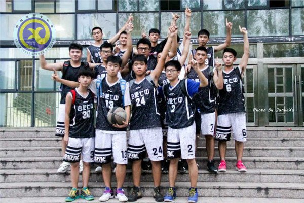 青春因籃球而精彩，生命因體育而輝煌(圖1)