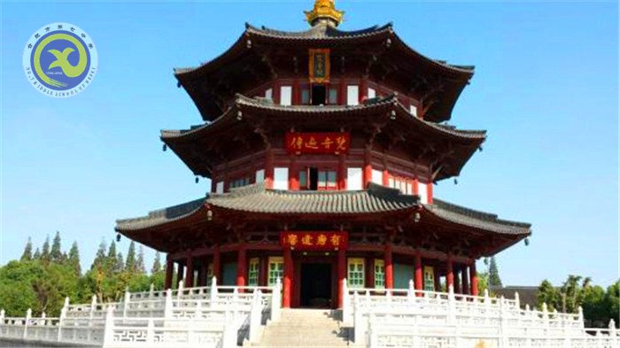 游千年古剎一絕，覽定園湖光山色(圖1)