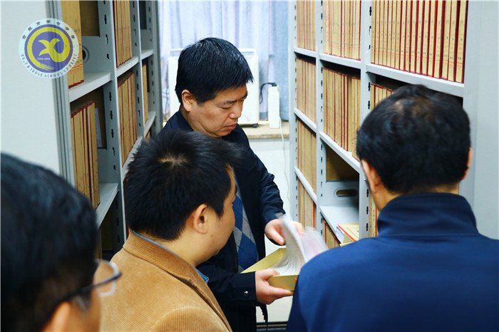  市檔案局、教育局檢查指導(dǎo)學(xué)校檔案工作(圖2)