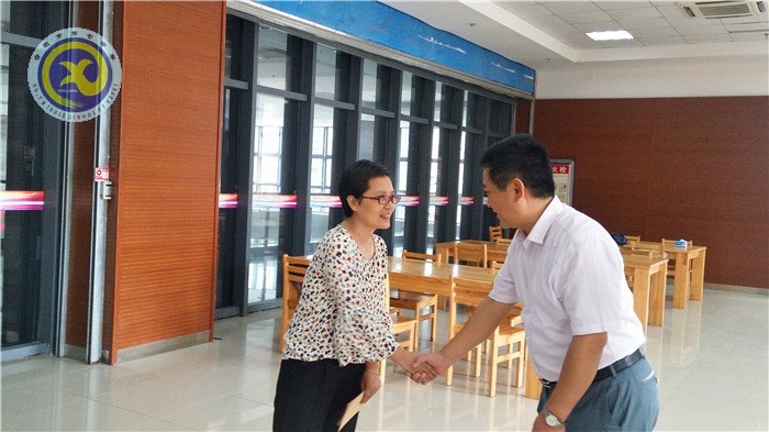 情系教師節(jié)，慰問(wèn)暖人心(圖1)