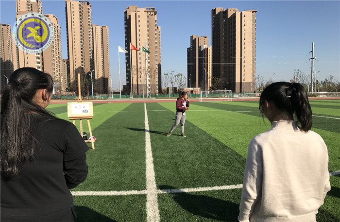 青年教師展英姿，共同研討齊進(jìn)步(圖2)