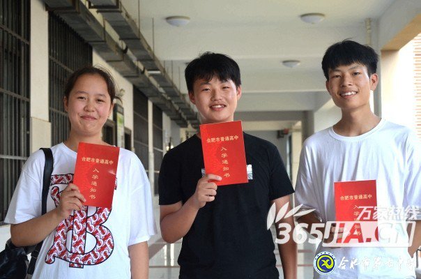 萬(wàn)家教育：合肥七中迎來(lái)1600名新生報(bào)到 除了夸學(xué)校好看他們還說(shuō)了啥(圖1)