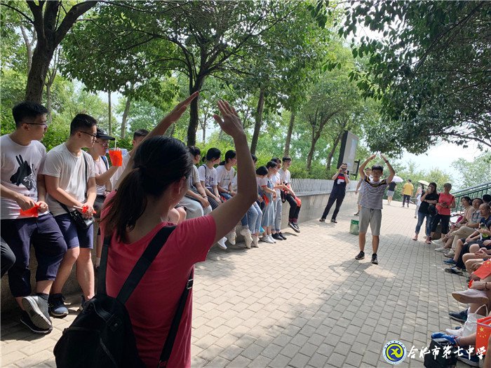 八月登頂蜀峰躊躇滿志，六月蟾宮折桂志在必得(圖4)