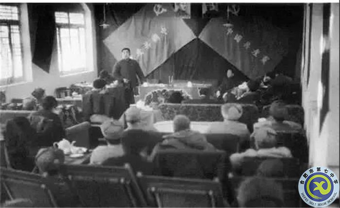 1949年3月5日至13日，具有歷史轉折意義的中國共產(chǎn)黨七屆二中全會在西柏坡召開。.jpg
