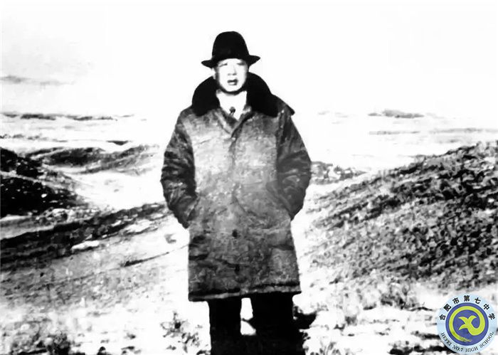 △孔繁森生前最后一張照片，拍攝于新疆托里縣境內(nèi)。.jpg