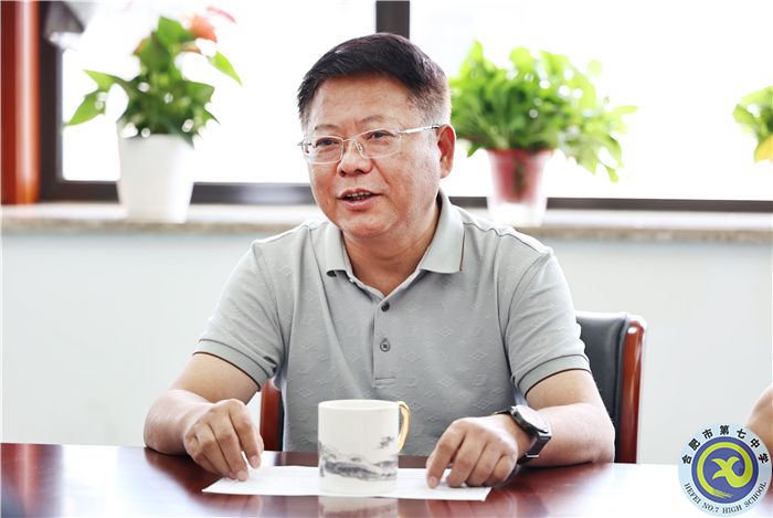 尊師重教！合肥七中黨委看望慰問教師代表(圖2)