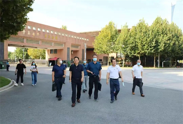 湖北省荊州市教科院考察團.jpg